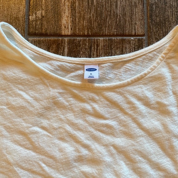 𝒸𝓊𝓉ℯ 𝓈𝒽𝒾𝓇𝓉! ✴︎ - Picture 4 of 5